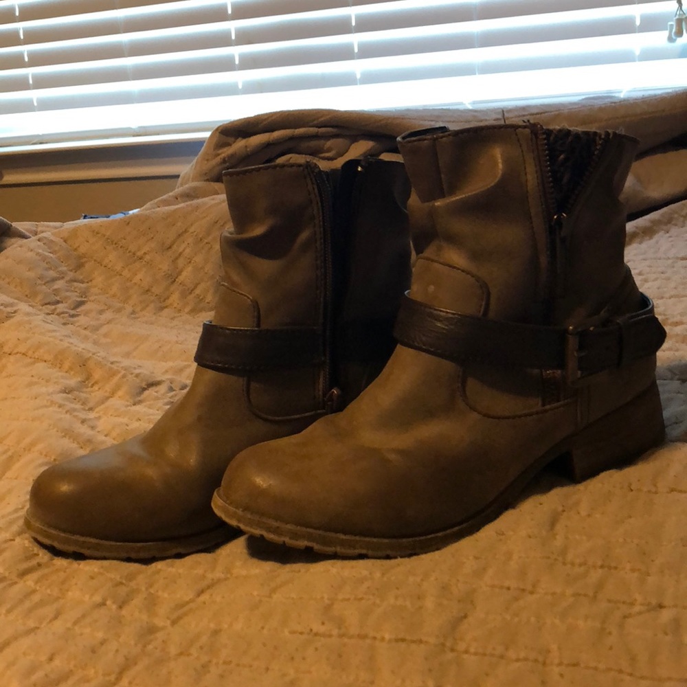 Brown short boots